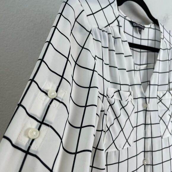 Express Womens XS White Black Grid Pattern Button Up Blouse Roll Tab Sleeve Top - Picture 6 of 8